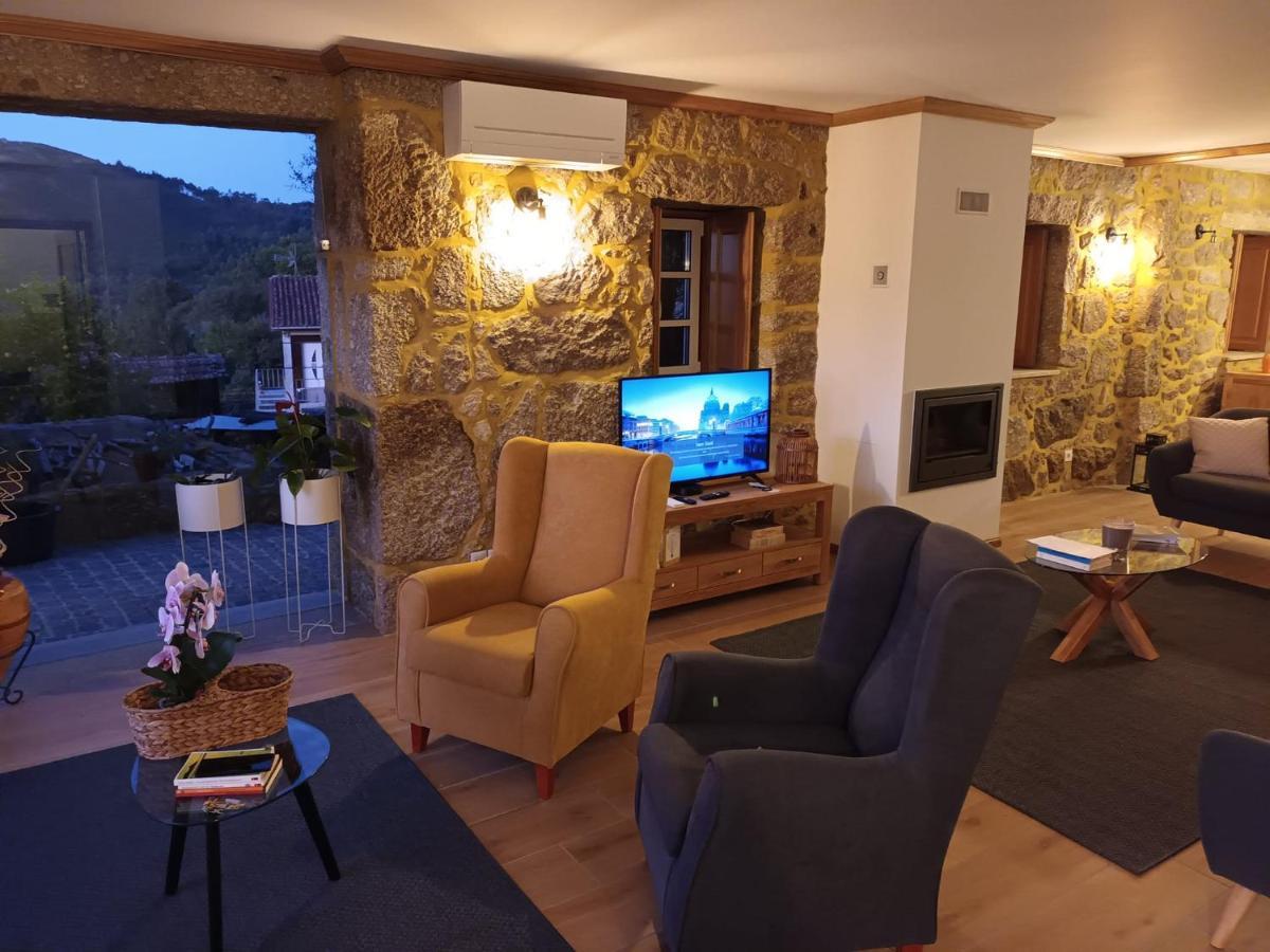 Casa De Ferrapilhe Villa Paranhos  Exteriör bild